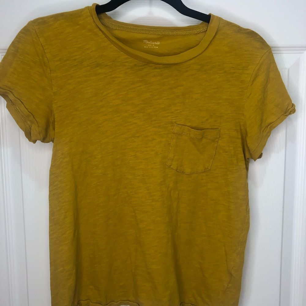 Madewell yellow short sleeve one pocket tee shirt, size small - Picture 2 of 6